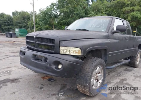 2001 Dodge Ram 1500 St z USA, uszkodzony, nr VIN 1B7HF13Z31J251561